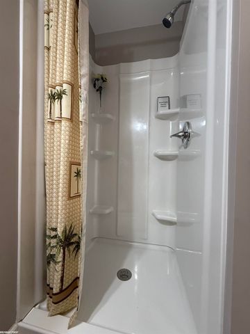 727 13th Street, Port Huron, MI 48060