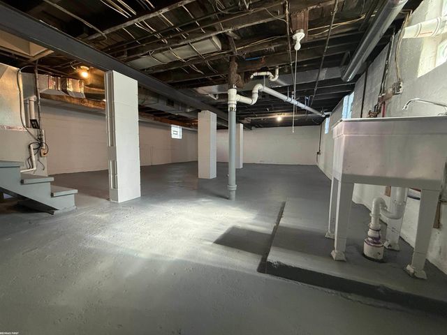 727 13th Street, Port Huron, MI 48060