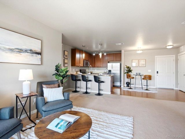 725 Elmhurst Dr 307, Littleton, CO 80129