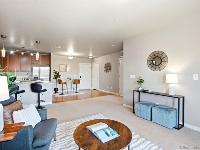 725 Elmhurst Dr 307, Littleton, CO 80129