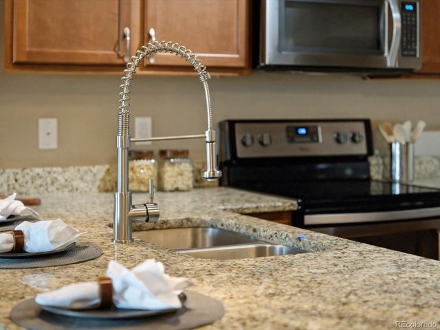 725 Elmhurst Dr 307, Littleton, CO 80129