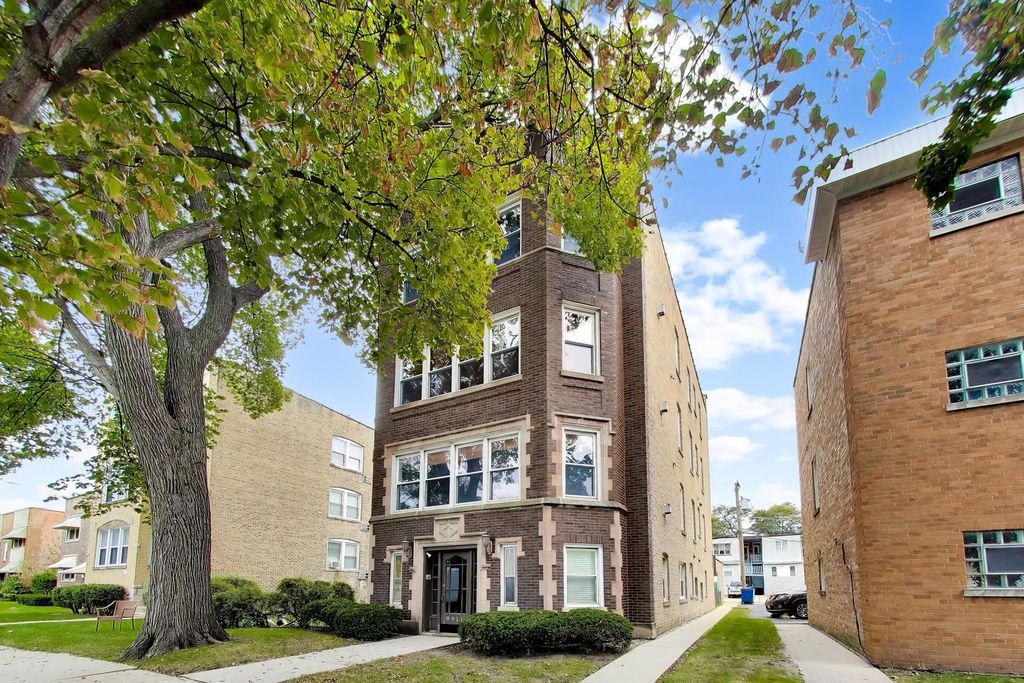 8911 Lamon Avenue C, Skokie, IL 60077 — photo 3