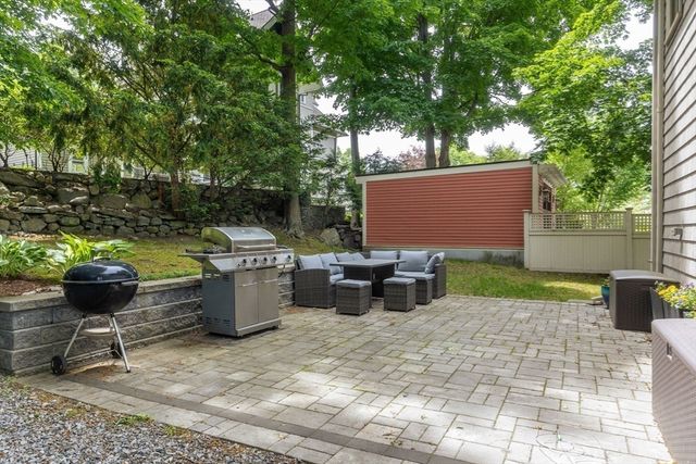 72 Clyde St 1, Newton, MA 02460
