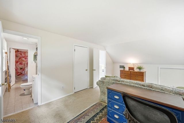 110 Truman Blvd, Oakland Boro, NJ 07436