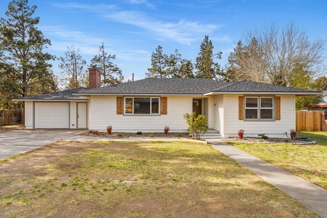 755 NW Canyon Drive, Redmond, OR 97756