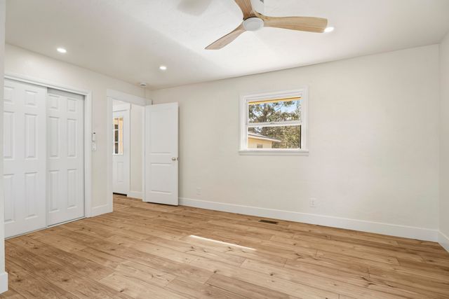 755 NW Canyon Drive, Redmond, OR 97756