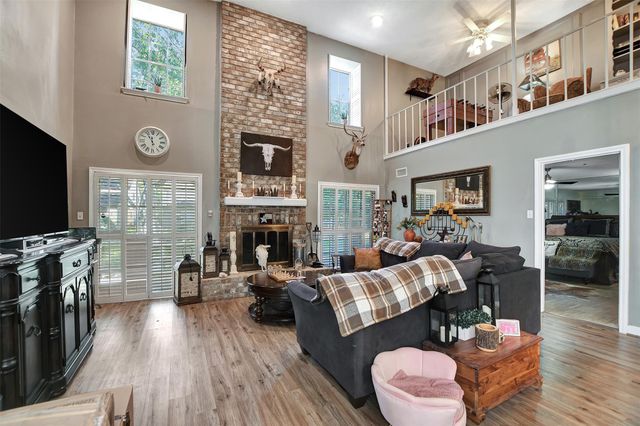 2718 Kissing Camel Court, Missouri City, TX 77459