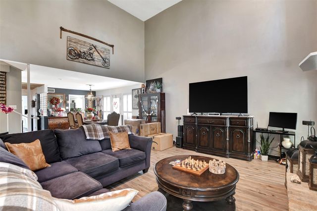 2718 Kissing Camel Court, Missouri City, TX 77459