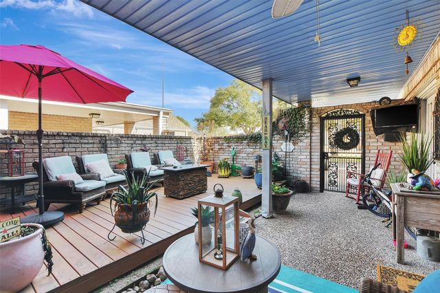 2718 Kissing Camel Court, Missouri City, TX 77459