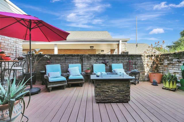 2718 Kissing Camel Court, Missouri City, TX 77459