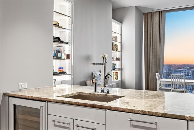 1 Dalton 3306, Boston, MA 02115