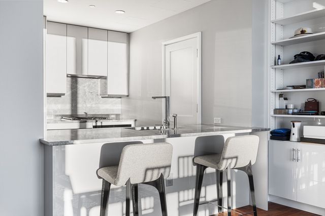 1 Dalton 3306, Boston, MA 02115