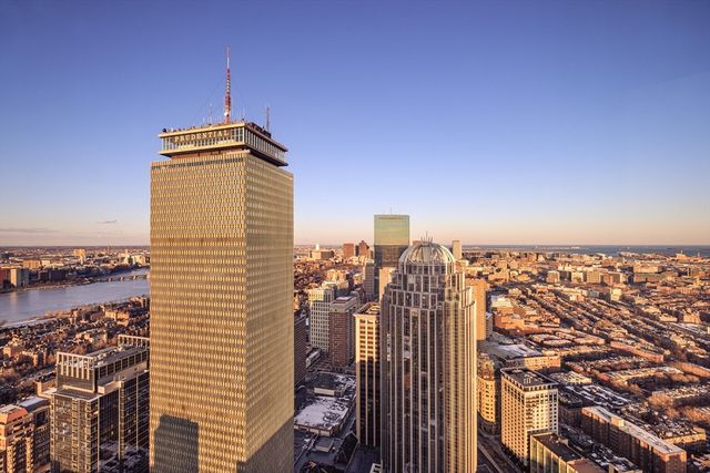 1 Dalton 3306, Boston, MA 02115