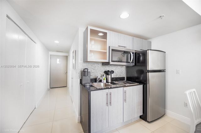 1750 N Bayshore Dr 1219, Miami, FL 33132