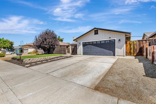 1671 Monticello Drive, Hollister, CA 95023