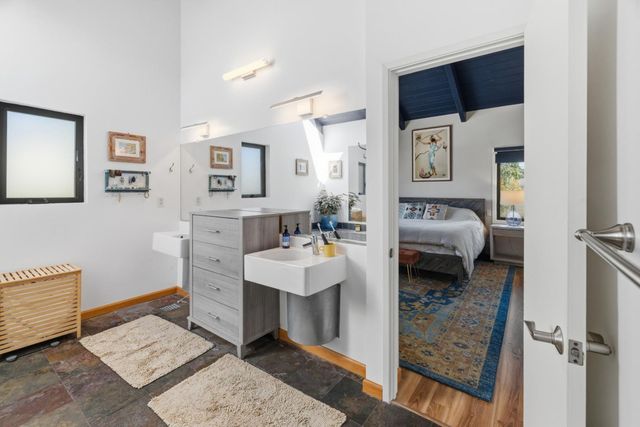 417 Alta Loma Lane, Santa Cruz, CA 95062