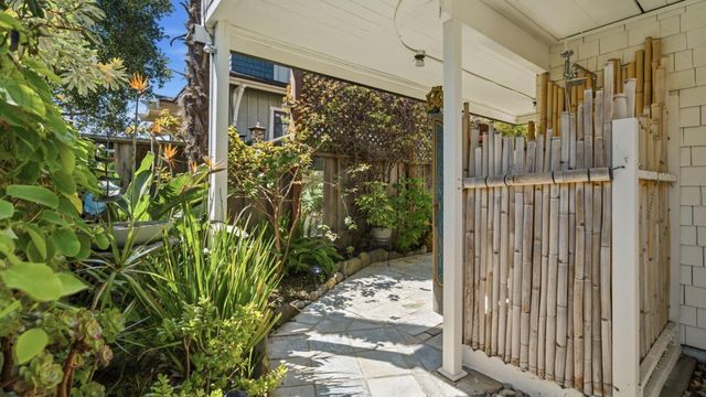 417 Alta Loma Lane, Santa Cruz, CA 95062