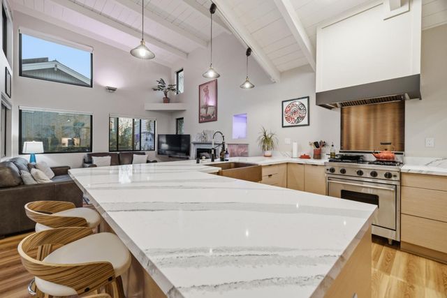 417 Alta Loma Lane, Santa Cruz, CA 95062