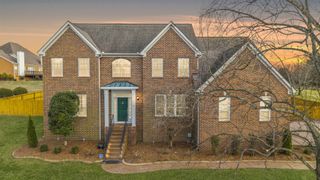 2003 Earl Pearce Cir, Mount Juliet, TN 37122
