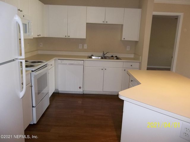 3591 KERNAN Boulevard S 326, Jacksonville, FL 32224