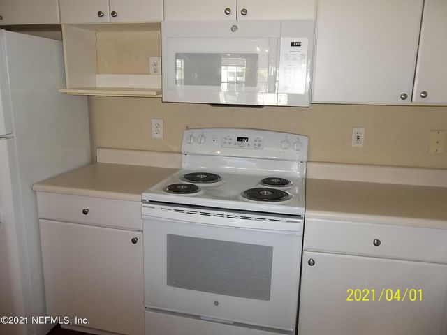 3591 KERNAN Boulevard S 326, Jacksonville, FL 32224