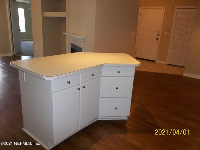 3591 KERNAN Boulevard S 326, Jacksonville, FL 32224