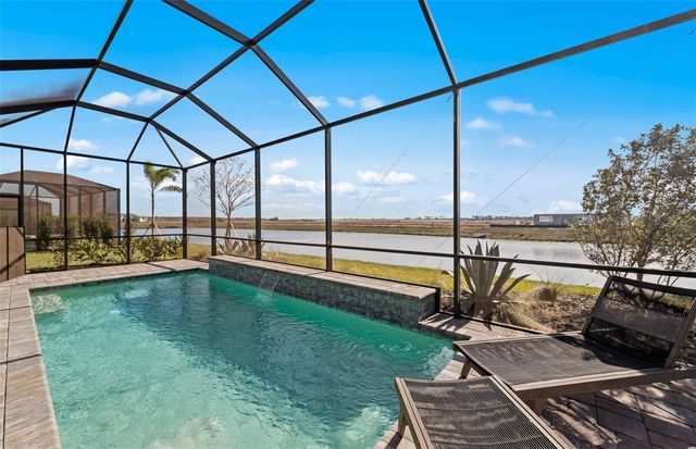 4829 LONG POINT RUN, Lakewood Ranch, FL 34211