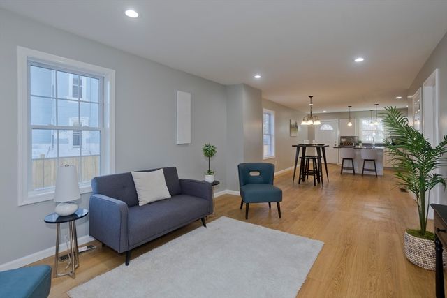 16-20 Cambridge St, Springfield, MA 01108