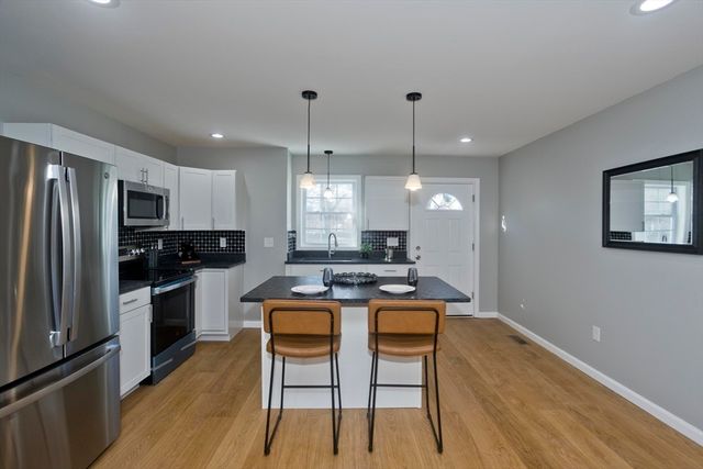 16-20 Cambridge St, Springfield, MA 01108