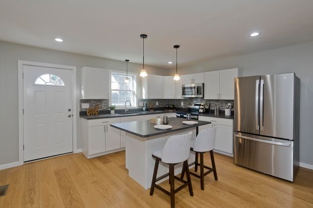16-20 Cambridge St, Springfield, MA 01108