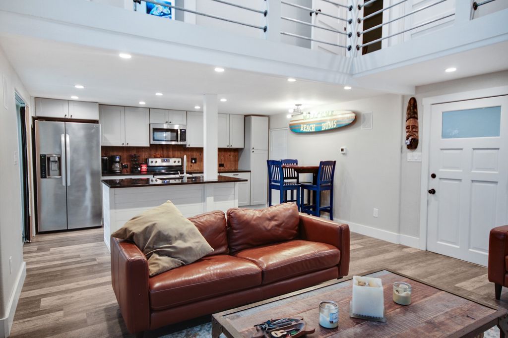318 W Lake Drive, Weatherford, TX 76087