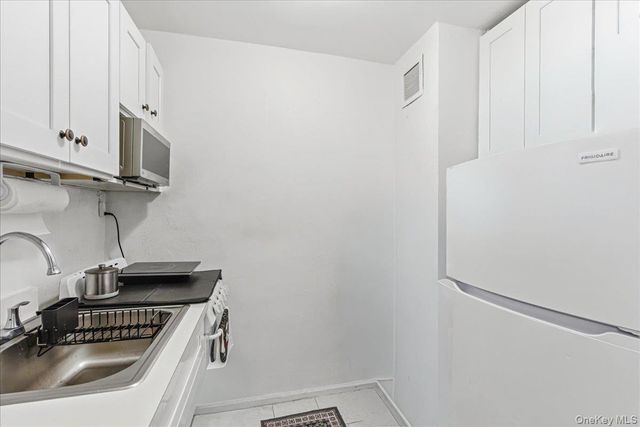 62-59 108th Street 4C, Forest Hills, NY 11375