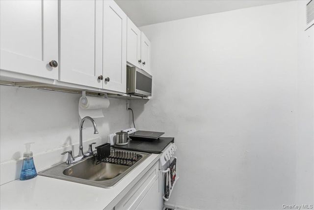 62-59 108th Street 4C, Forest Hills, NY 11375