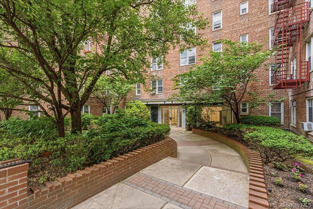 62-59 108th Street 4C, Forest Hills, NY 11375