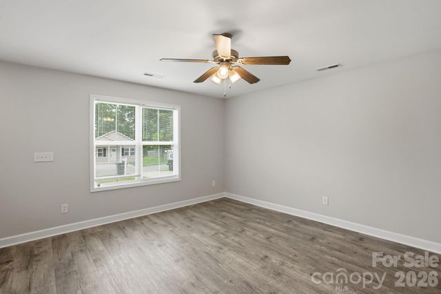 235 Brook Avenue SE, Concord, NC 28025