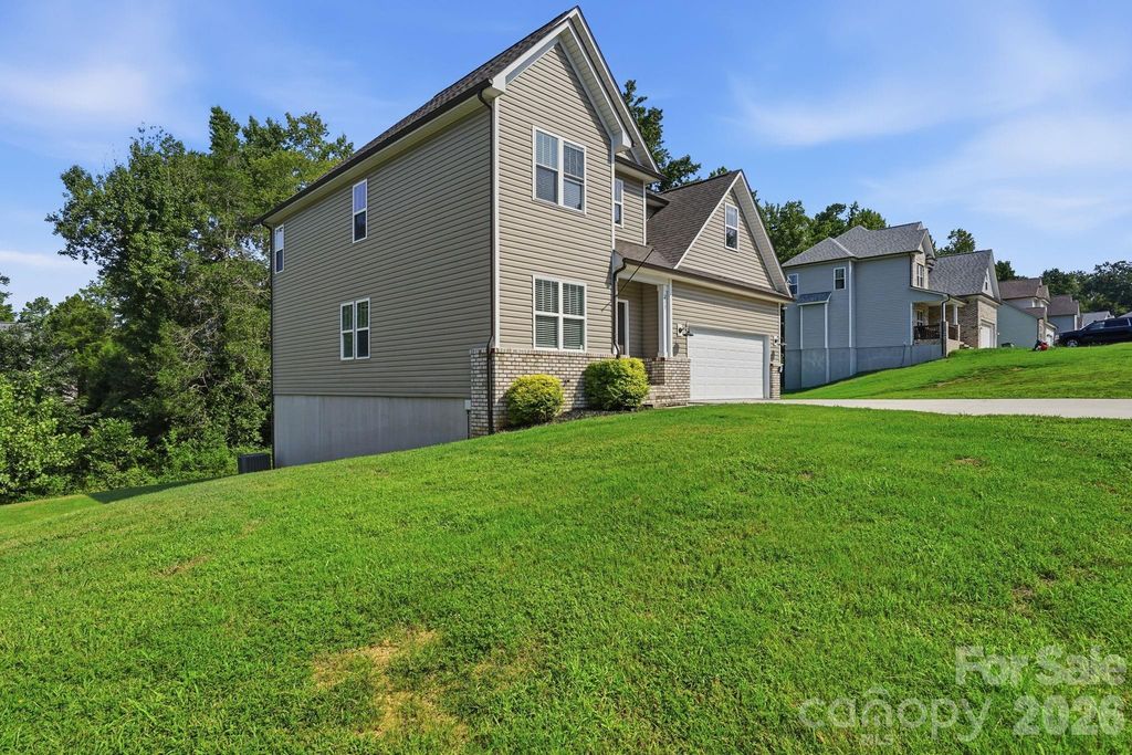 235 Brook Avenue SE, Concord, NC 28025