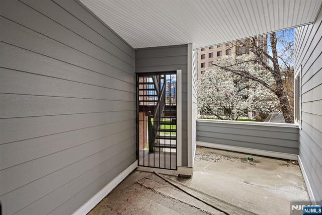 11A Riverview Circle 11A, North Bergen, NJ 07047