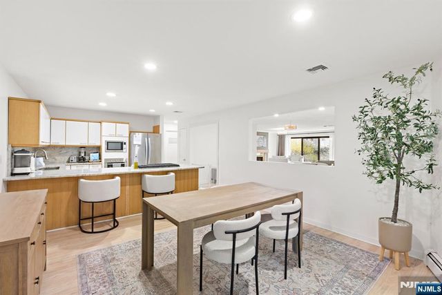 11A Riverview Circle 11A, North Bergen, NJ 07047