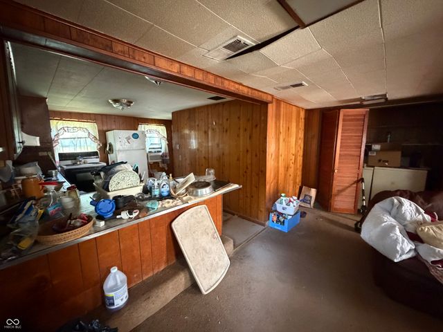 2773 E 600 North, Greenfield, IN 46140