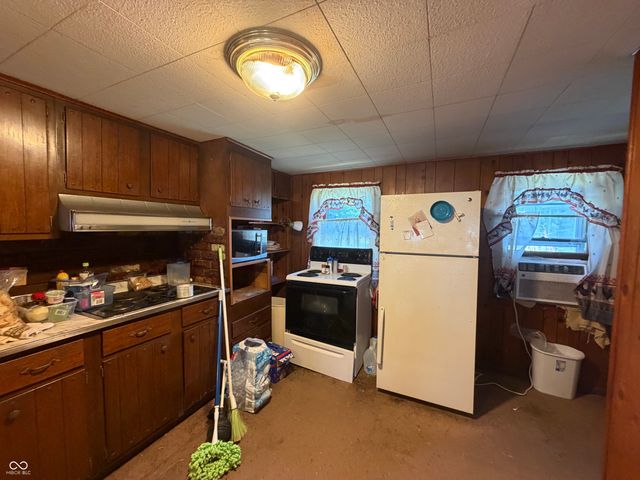 2773 E 600 North, Greenfield, IN 46140