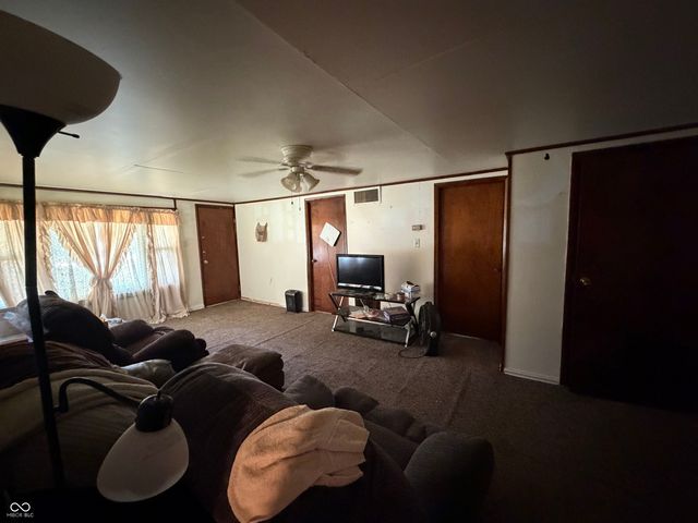 2773 E 600 North, Greenfield, IN 46140