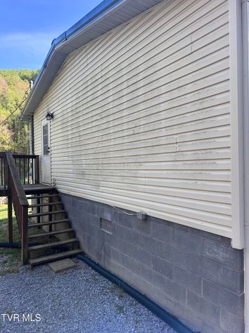 157 Sulaga Drive, Pennington Gap, VA 24277