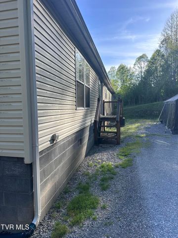 157 Sulaga Drive, Pennington Gap, VA 24277