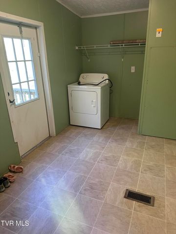 157 Sulaga Drive, Pennington Gap, VA 24277