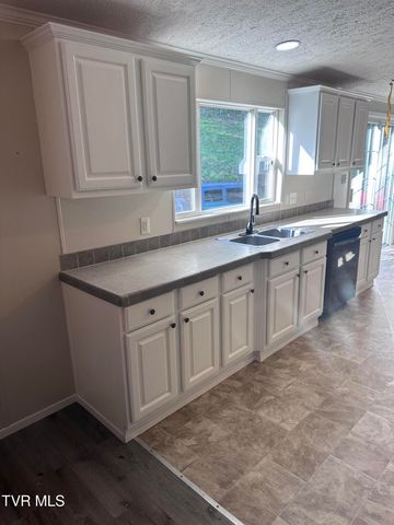 157 Sulaga Drive, Pennington Gap, VA 24277
