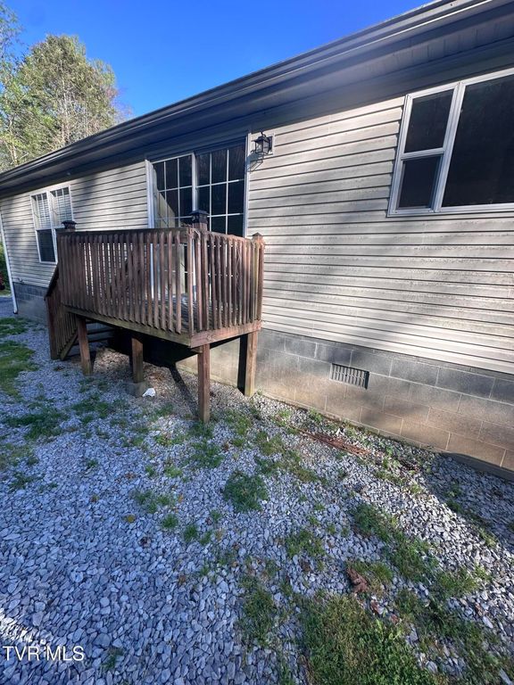 157 Sulaga Drive, Pennington Gap, VA 24277