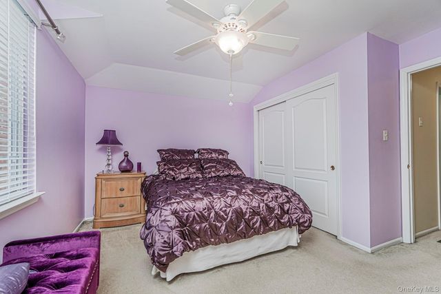 10 Dunhill Lane, Staten Island, NY 10309