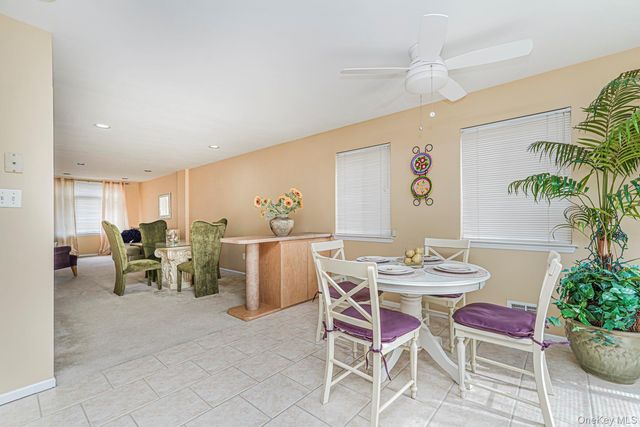 10 Dunhill Lane, Staten Island, NY 10309