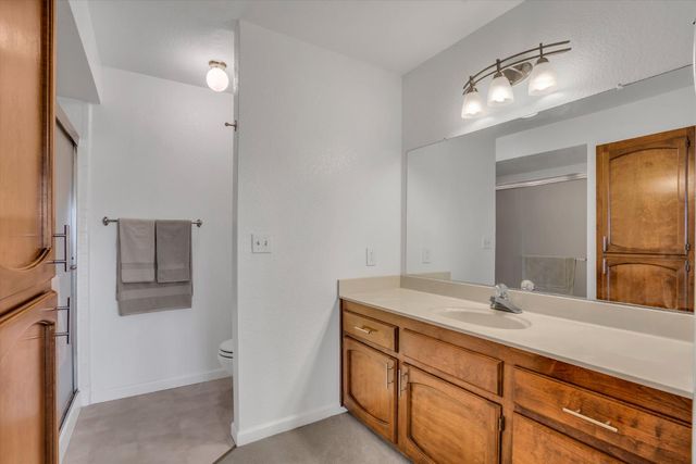 985 Camphor St, Manteca, CA 95337