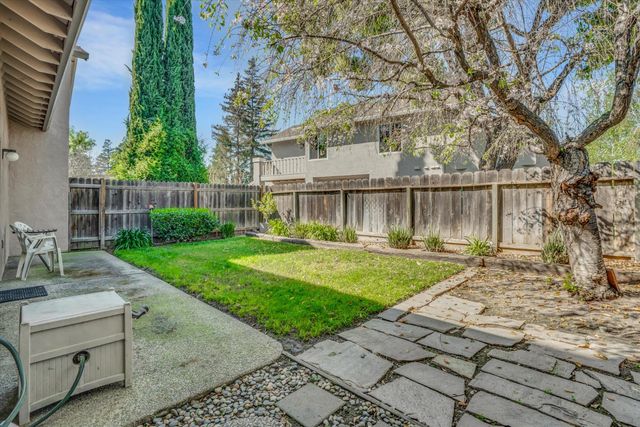 985 Camphor St, Manteca, CA 95337